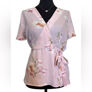 Harvé Bernard Woman’s Small Pink Floral Wrap Top With Faux Tie Closure